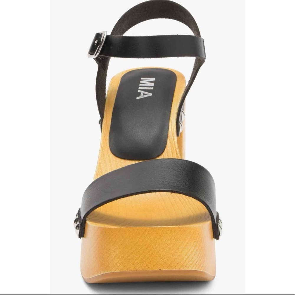 MIA Black and Tan Platform Darrah Sandals